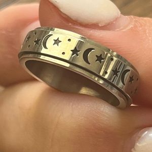 Anxiety spinning ring